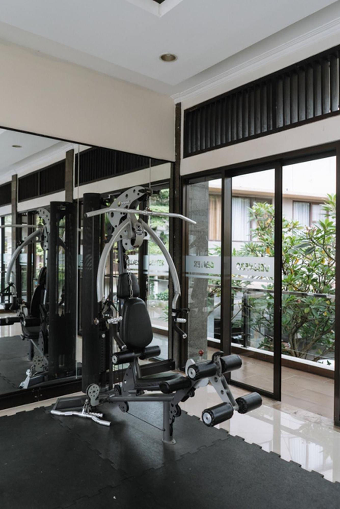 Anugrah Hotel Sukabumi Extérieur photo