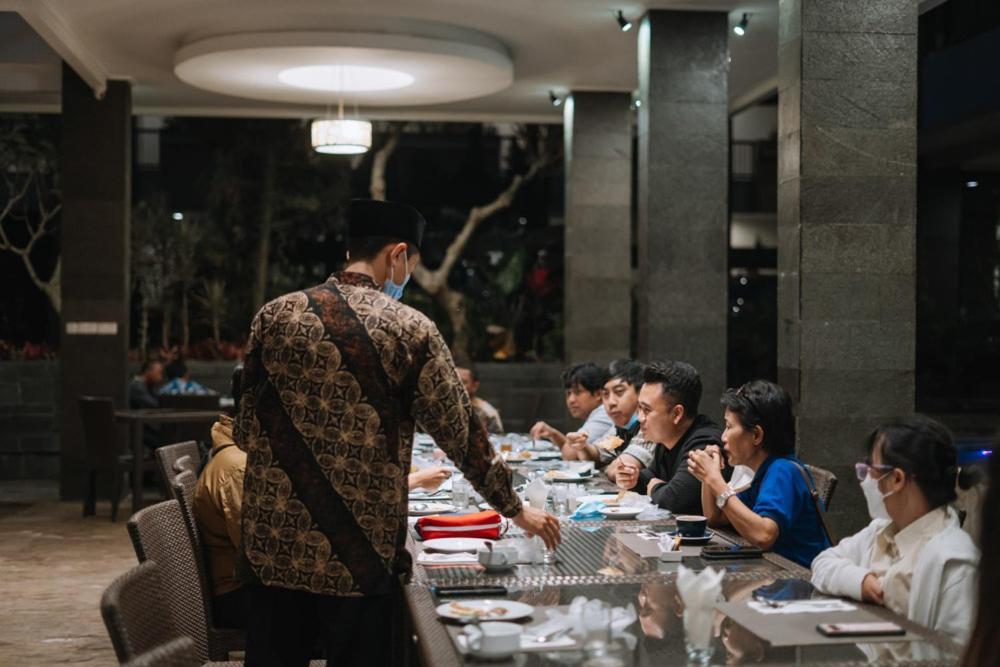 Anugrah Hotel Sukabumi Extérieur photo