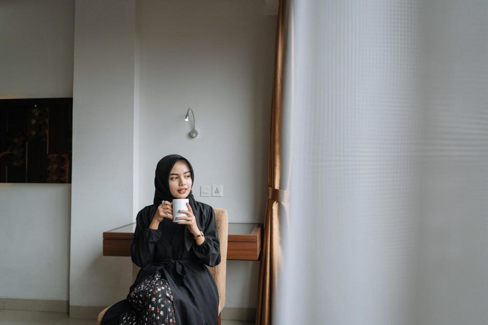 Anugrah Hotel Sukabumi Extérieur photo